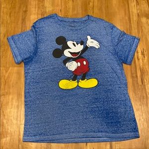 Disney Mickey Mouse graphic tee